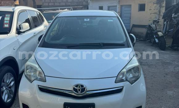 Comprar Usado Toyota Ractis Branco Carro em Maputo em Maputo