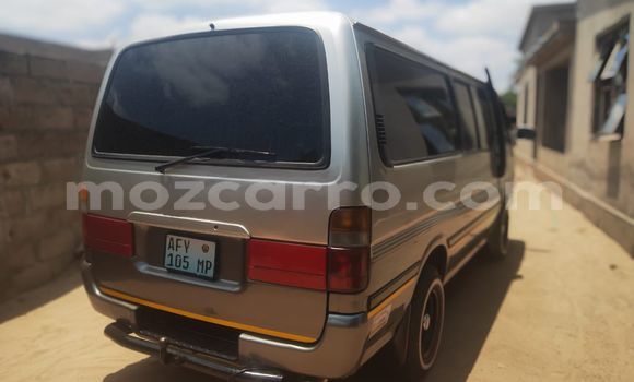 Comprar Usado Toyota Hiace Castanho Carro em Maputo em Maputo Comprar Usado Toyota Hiace Castanho Carro em Maputo em Maputo