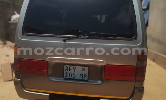 Comprar Usado Toyota Hiace Castanho Carro em Maputo em Maputo Comprar Usado Toyota Hiace Castanho Carro em Maputo em Maputo