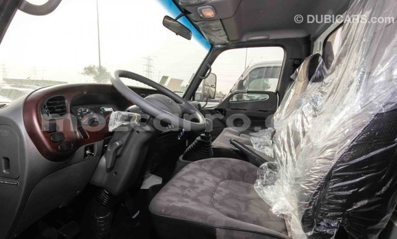 Comprar Importar Hyundai Accent Branco Carro em Import - Dubai em Cabo Delgado Comprar Importar Hyundai Accent Branco Carro em Import - Dubai em Cabo Delgado