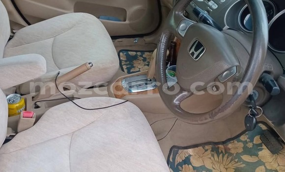 Nunua Ilio tumika Honda Fit Aria Nyingine Gari ndani ya Maputo nchini Maputo Nunua Ilio tumika Honda Fit Aria Nyingine Gari ndani ya Maputo nchini Maputo