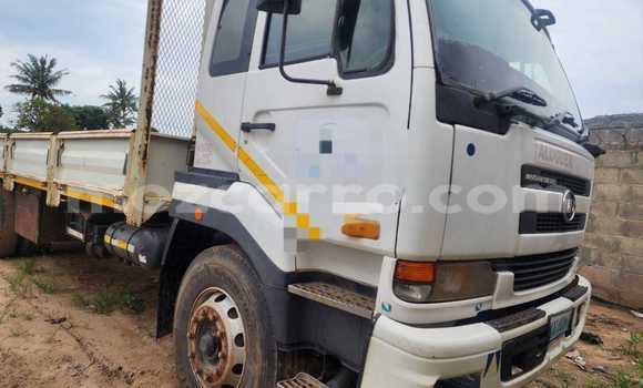 Buy Used Nissan Urvan White Car in Maputo in Maputo Buy Used Nissan Urvan White Car in Maputo in Maputo