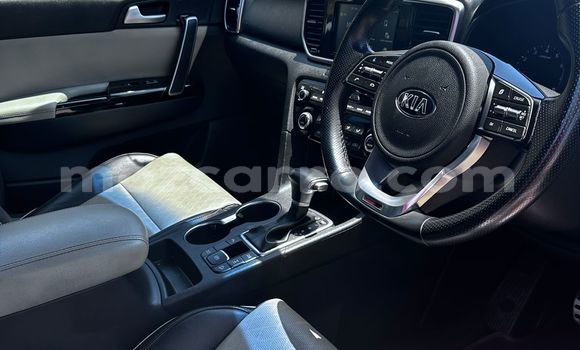 Nunua Ilio tumika Kia Sportage Nyeupe Gari ndani ya Maputo nchini Maputo Nunua Ilio tumika Kia Sportage Nyeupe Gari ndani ya Maputo nchini Maputo