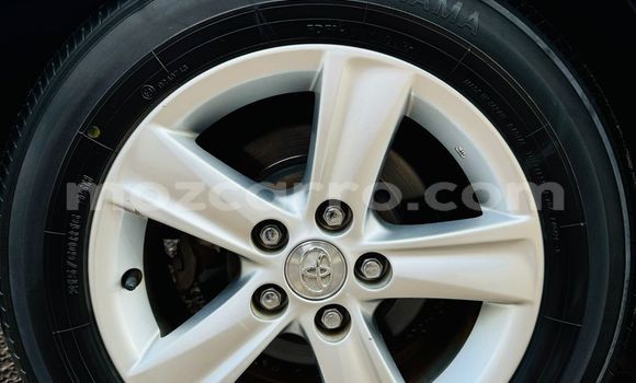 Tenga Tsaru Toyota Mark X Nhema Mota in Maputo in Maputo Tenga Tsaru Toyota Mark X Nhema Mota in Maputo in Maputo