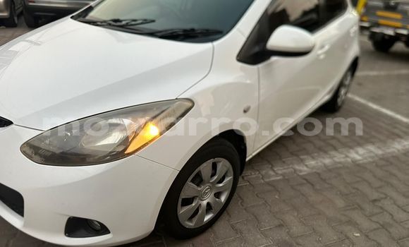 Comprar Usado Mazda Demio Branco Carro em Maputo em Maputo Comprar Usado Mazda Demio Branco Carro em Maputo em Maputo