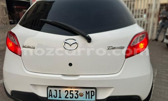 Comprar Usado Mazda Demio Branco Carro em Maputo em Maputo Comprar Usado Mazda Demio Branco Carro em Maputo em Maputo