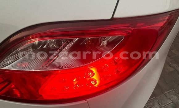 Comprar Usado Mazda Demio Branco Carro em Maputo em Maputo Comprar Usado Mazda Demio Branco Carro em Maputo em Maputo