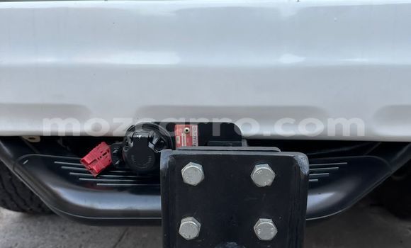 Comprar Usado Ford Everest Branco Carro em Maputo em Maputo Comprar Usado Ford Everest Branco Carro em Maputo em Maputo