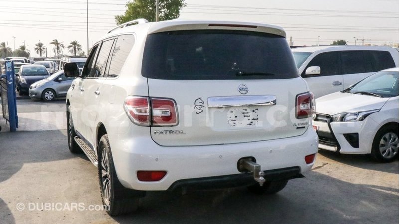 Big with watermark nissan patrol cabo delgado import dubai 5606