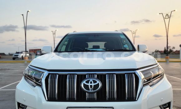 Buy Used Toyota Land Cruiser Prado White Car in Maputo in Maputo