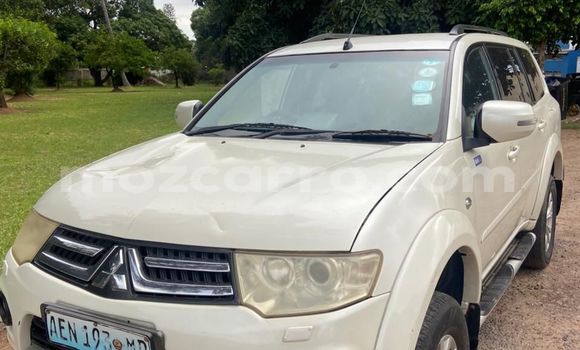 Comprar Usado Mitsubishi Pajero Sport Branco Carro em Maputo em Maputo