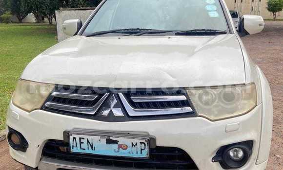 Nunua Ilio tumika Mitsubishi Pajero Sport Nyeupe Gari ndani ya Maputo nchini Maputo Nunua Ilio tumika Mitsubishi Pajero Sport Nyeupe Gari ndani ya Maputo nchini Maputo