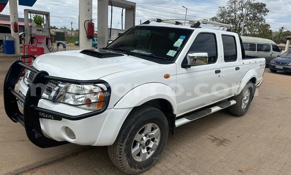 Buy Used Nissan Hardbody White Car in Maputo in Maputo Buy Used Nissan Hardbody White Car in Maputo in Maputo