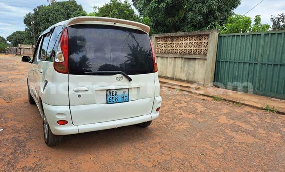 Tenga Tsaru Toyota FunCargo Chena Mota in Maputo in Maputo Tenga Tsaru Toyota FunCargo Chena Mota in Maputo in Maputo