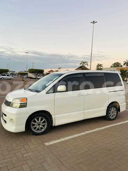 Big with watermark toyota voxy maputo maputo 32723