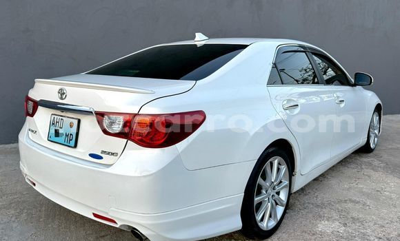 Nunua Ilio tumika Toyota Mark X Nyeupe Gari ndani ya Maputo nchini Maputo Nunua Ilio tumika Toyota Mark X Nyeupe Gari ndani ya Maputo nchini Maputo