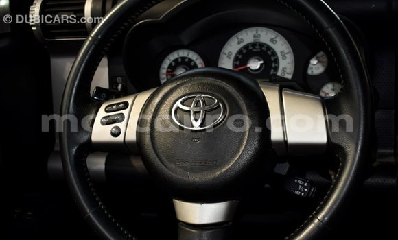 Comprar Importar Toyota FJ Cruiser De outros Carro em Import - Dubai em Cabo Delgado Comprar Importar Toyota FJ Cruiser De outros Carro em Import - Dubai em Cabo Delgado