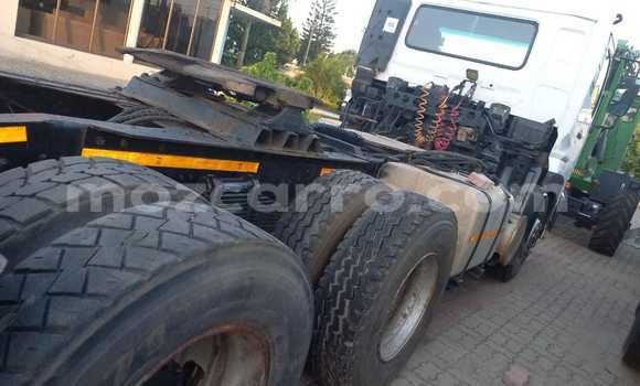 Nunua Ilio tumika Nissan UD Nyeupe Lori ndani ya Maputo nchini Maputo Nunua Ilio tumika Nissan UD Nyeupe Lori ndani ya Maputo nchini Maputo