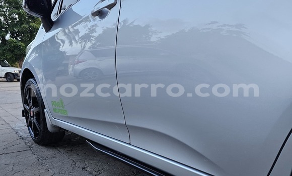 Buy New Toyota Ractis Silver Car in Maputo in Maputo Buy New Toyota Ractis Silver Car in Maputo in Maputo