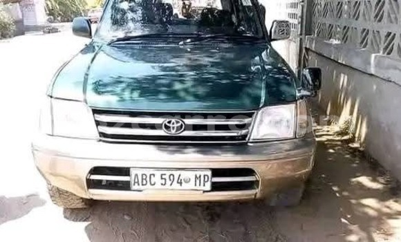 Nunua Ilio tumika Toyota Land Cruiser Prado Kijani Gari ndani ya Maputo nchini Maputo Nunua Ilio tumika Toyota Land Cruiser Prado Kijani Gari ndani ya Maputo nchini Maputo