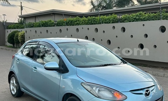 Comprar Usado Mazda Demio Azul Carro em Maputo em Maputo Comprar Usado Mazda Demio Azul Carro em Maputo em Maputo