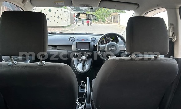 Comprar Usado Mazda Demio Azul Carro em Maputo em Maputo Comprar Usado Mazda Demio Azul Carro em Maputo em Maputo