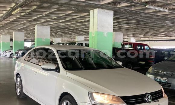 Comprar Usado Volkswagen Jetta Branco Carro em Maputo em Maputo