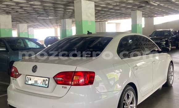Nunua Ilio tumika Volkswagen Jetta Nyeupe Gari ndani ya Maputo nchini Maputo Nunua Ilio tumika Volkswagen Jetta Nyeupe Gari ndani ya Maputo nchini Maputo