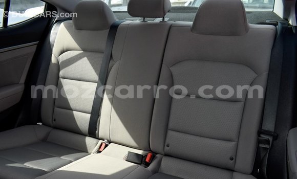 Comprar Importar Hyundai Elantra De outros Carro em Import - Dubai em Cabo Delgado Comprar Importar Hyundai Elantra De outros Carro em Import - Dubai em Cabo Delgado