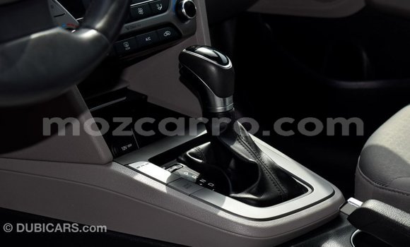 Comprar Importar Hyundai Elantra De outros Carro em Import - Dubai em Cabo Delgado Comprar Importar Hyundai Elantra De outros Carro em Import - Dubai em Cabo Delgado