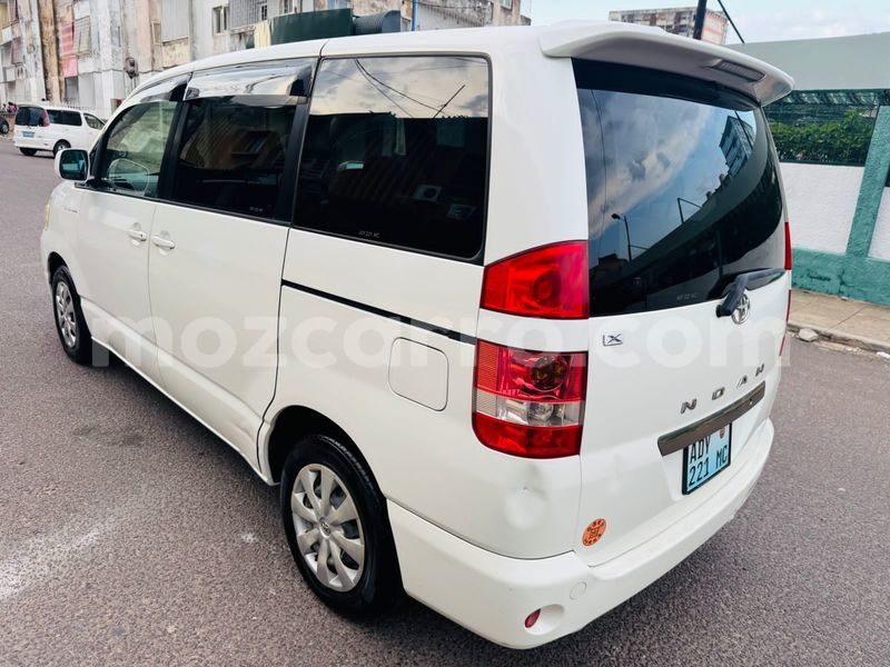 Big with watermark toyota noah maputo maputo 32759