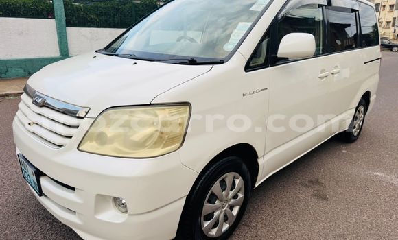 Comprar Usado Toyota Noah Branco Carro em Maputo em Maputo Comprar Usado Toyota Noah Branco Carro em Maputo em Maputo