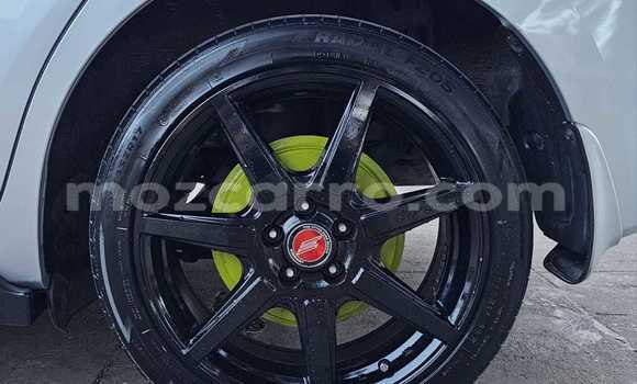 Nunua Ilio tumika Toyota Ractis Fedha Gari ndani ya Maputo nchini Maputo Nunua Ilio tumika Toyota Ractis Fedha Gari ndani ya Maputo nchini Maputo