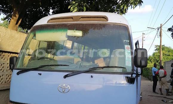 Nunua Ilio tumika Toyota Coaster Nyingine Gari ndani ya Maputo nchini Maputo