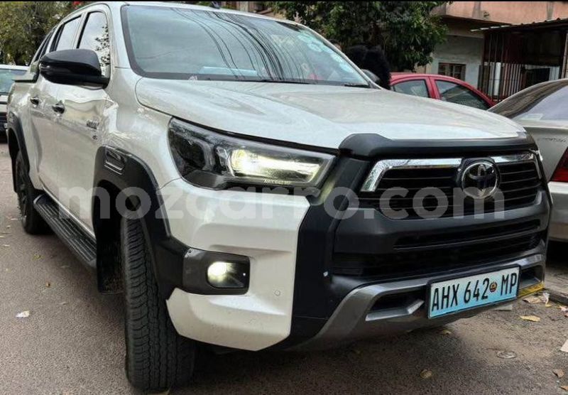 Big with watermark toyota hiluxe revo maputo maputo 32769