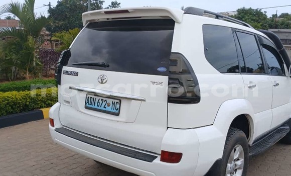 Buy Used Toyota Land Cruiser Prado White Car in Maputo in Maputo Buy Used Toyota Land Cruiser Prado White Car in Maputo in Maputo