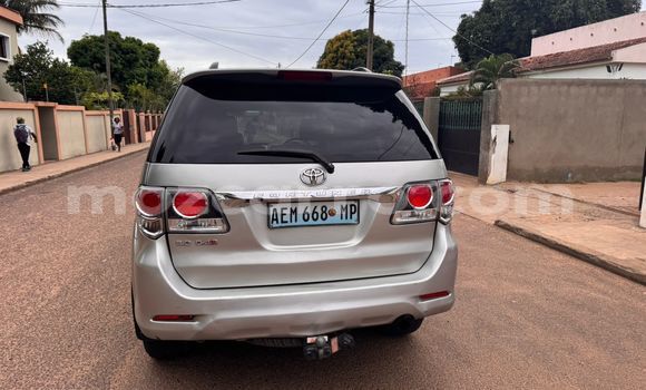 Nunua Ilio tumika Toyota Fortuner Nyingine Gari ndani ya Maputo nchini Maputo Nunua Ilio tumika Toyota Fortuner Nyingine Gari ndani ya Maputo nchini Maputo