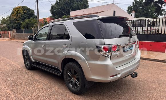 Nunua Ilio tumika Toyota Fortuner Nyingine Gari ndani ya Maputo nchini Maputo Nunua Ilio tumika Toyota Fortuner Nyingine Gari ndani ya Maputo nchini Maputo