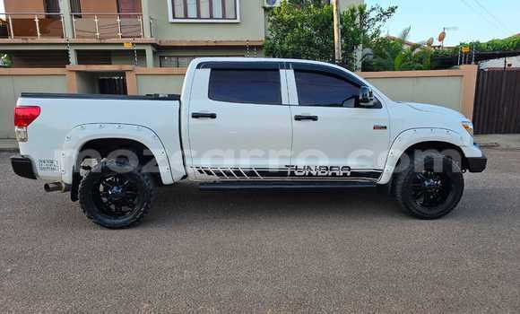 Comprar Usado Toyota Tundra Branco Carro em Maputo em Maputo Comprar Usado Toyota Tundra Branco Carro em Maputo em Maputo