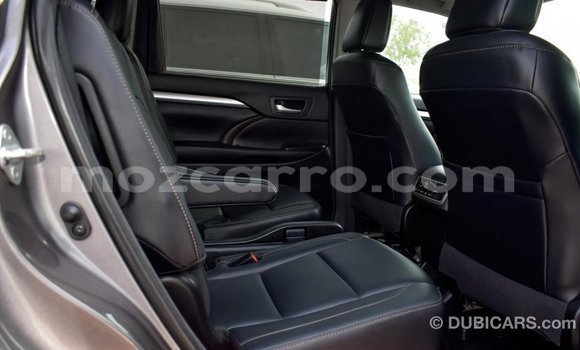 Comprar Importar Toyota Highlander De outros Carro em Import - Dubai em Cabo Delgado Comprar Importar Toyota Highlander De outros Carro em Import - Dubai em Cabo Delgado