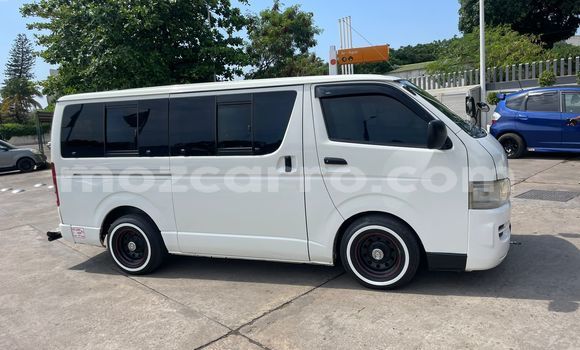 Buy Used Toyota Hiace White Car in Maputo in Maputo Buy Used Toyota Hiace White Car in Maputo in Maputo
