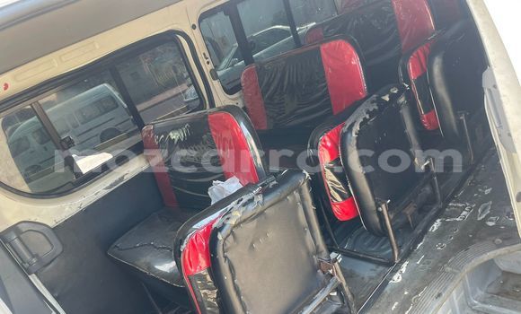 Buy Used Toyota Hiace White Car in Maputo in Maputo Buy Used Toyota Hiace White Car in Maputo in Maputo