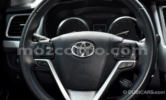 Comprar Importar Toyota Highlander De outros Carro em Import - Dubai em Cabo Delgado Comprar Importar Toyota Highlander De outros Carro em Import - Dubai em Cabo Delgado