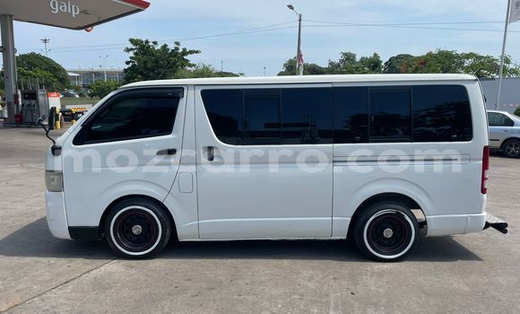 Buy Used Toyota Hiace White Car in Maputo in Maputo Buy Used Toyota Hiace White Car in Maputo in Maputo