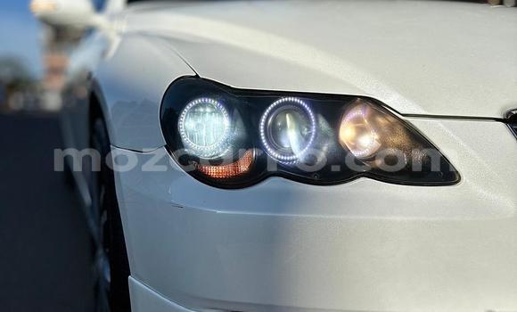 Tenga Tsaru Toyota Mark X Chena Mota in Maputo in Maputo