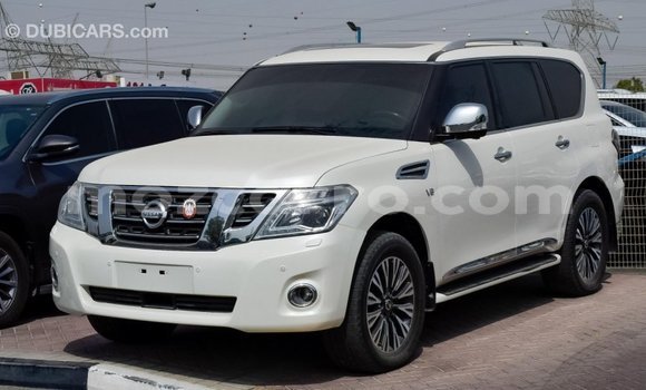 Comprar Importar Nissan Patrol Branco Carro em Import - Dubai em Cabo Delgado Comprar Importar Nissan Patrol Branco Carro em Import - Dubai em Cabo Delgado