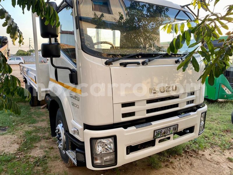 Big with watermark isuzu 117 maputo maputo 32816