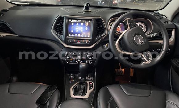 Buy Used Jeep Cherokee White Car in Maputo in Maputo Buy Used Jeep Cherokee White Car in Maputo in Maputo