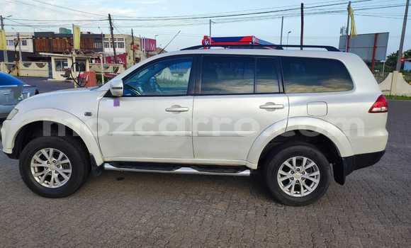 Nunua Ilio tumika Mitsubishi Pajero Sport Nyeupe Gari ndani ya Maputo nchini Maputo Nunua Ilio tumika Mitsubishi Pajero Sport Nyeupe Gari ndani ya Maputo nchini Maputo