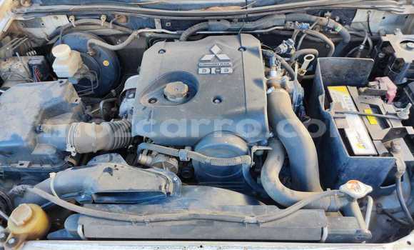 Nunua Ilio tumika Mitsubishi Pajero Sport Nyeupe Gari ndani ya Maputo nchini Maputo Nunua Ilio tumika Mitsubishi Pajero Sport Nyeupe Gari ndani ya Maputo nchini Maputo